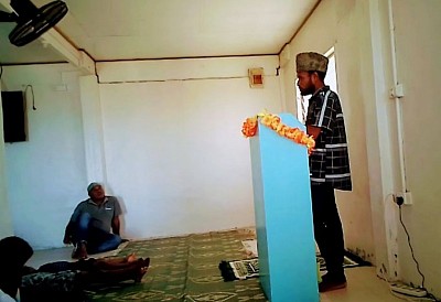 Hakim delivering Friday Sermon at West Kola Ridge, Central Honiara